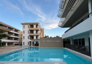 Πισίνα στο ή κοντά στο The Terreza Studio Apartment B108 in Lamai