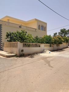 Το κτήριο όπου στεγάζεται  η παραθεριστική κατοικία