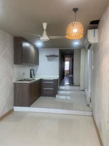 Η κουζίνα ή μικρή κουζίνα στο Noahs Ark Beachside Villa