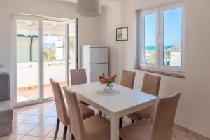 TV a/nebo společenská místnost v ubytování Apartments Luce