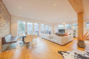 TV a/nebo společenská místnost v ubytování Luxury City Penthouse Villach