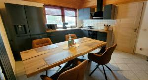 Η κουζίνα ή μικρή κουζίνα στο Betzemühle 2 Bauernhof