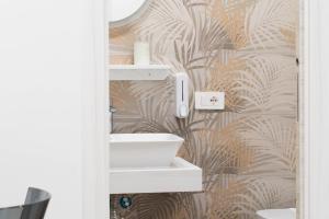 Ένα μπάνιο στο Happy Boutique Home Ercolano