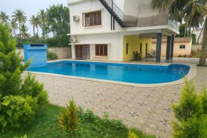 Hồ bơi trong/gần Blue moon farmhouse +5 ảnh