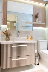 Et badeværelse på Experiência de Luxo Totalmente Climatizado e piscina