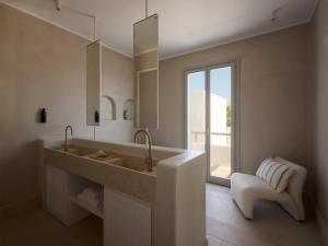 Φωτογραφία από το άλμπουμ του Akria Seaside Suites στη Νάουσα