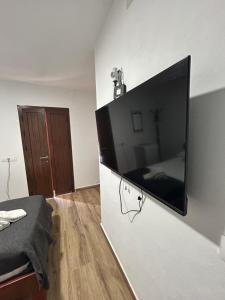 Μια τηλεόραση ή/και κέντρο ψυχαγωγίας στο Villa San Diego