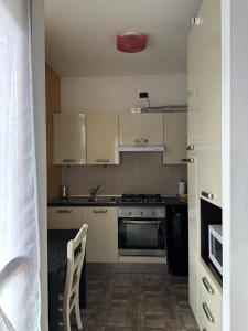 Køkken eller tekøkken på Intero appartamento Parma Fiere