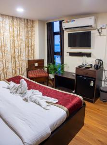 Μια τηλεόραση ή/και κέντρο ψυχαγωγίας στο Offbeat CCU