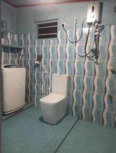 Ένα μπάνιο στο J&M Nest