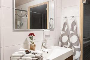 Ένα μπάνιο στο RUF studio Naantali- Unique design apartment +20 φωτογραφίες