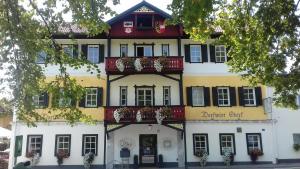 El edificio en el que está el departamento