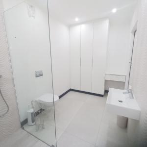 Et badeværelse på 200 on Genazzano + 3 billeder