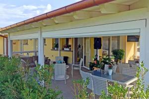 Budova, kde se apartmán nachází + 9 fotografií