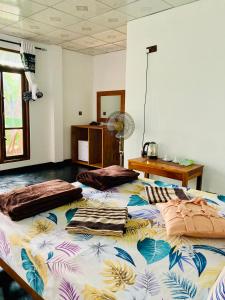 Postel nebo postele na pokoji v ubytování Green Shelter Ella FREE PICKUP