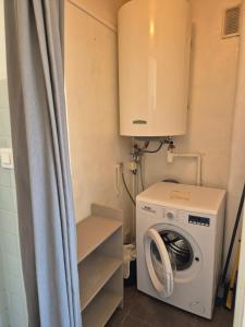 Fotografie z fotogalerie ubytování Appartement T2, 4 couchages v Ajacciu