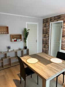 Posezení v ubytování logement 4P avec spa 6P en intérieur