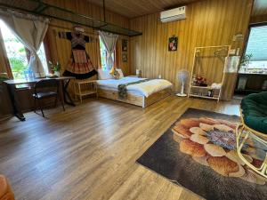 Postel nebo postele na pokoji v ubytování Cozy Haven-Lotus Room & Sunshine Windows + 96 fotografií