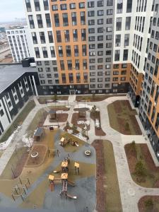 PrigorodnyyKvartira Astana的大楼前公园的空中景观