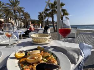 Φαγητό σε αυτή η παραθεριστική κατοικία ή κάπου εκεί κοντά