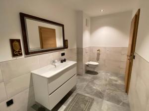 Ένα μπάνιο στο Bennis Dahuam +14 φωτογραφίες