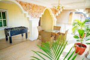 Φωτογραφία από το άλμπουμ του Spacious 4-Bedroom Apartment for families & groups σε Benin City