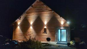 Budova, kde se aparthotel nachází