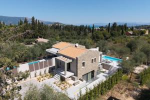 Swimmingpoolen hos eller tæt på Theofania by Vintage Travel