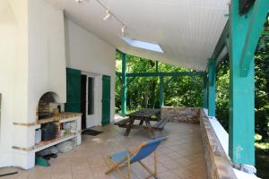 Balkón nebo terasa v ubytování Chambres d'Hôtes du Prieur