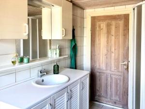 Phòng tắm tại LK2202-Lokken-Kronholmsvej-33 +17 ảnh
