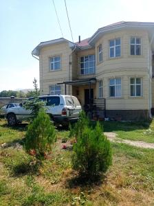 Το κτήριο όπου στεγάζεται  the country house