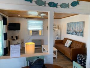 TV a/nebo společenská místnost v ubytování 542 Ocean Avenue