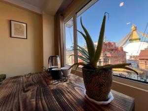 Fotografie z fotogalerie ubytování Big Traditional Room with Boudha Stupa View v destinaci Kathmandu