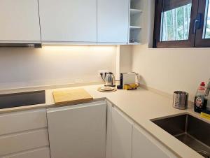 Kuchyň nebo kuchyňský kout v ubytování Modern apartment 2 minutes from Benicàssim beach