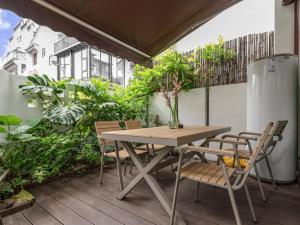 Κήπος έξω από το Guilin Reed Flute Cave LaVie Villa