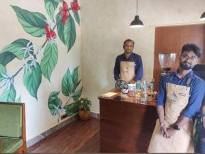 Επισκέπτες που μένουν στο La Goodwill Garden Luxury -pondicherry