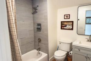 Ένα μπάνιο στο Mill Brook Retreat - Unit 2