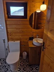 Fotografie z fotogalerie ubytování VIA AURUM Modern-rustic guesthouse in Transylvania v destinaci Bistra + 4 fotografie