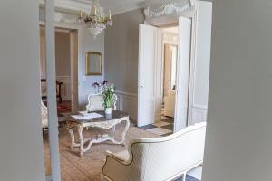 Posezení v ubytování Gîte Château de Seguin