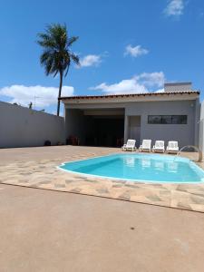 Hồ bơi trong/gần Área de lazer