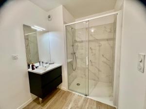 Fotografie z fotogalerie ubytování Balcon secret - T3 neuf calme, balcon, parking, proche autoroute v destinaci Saran