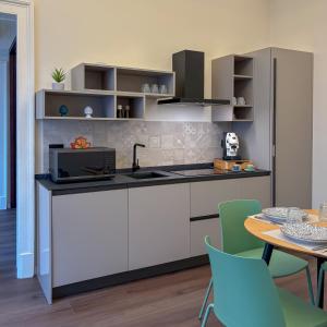 Η κουζίνα ή μικρή κουζίνα στο Casa Sarina Catania