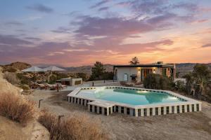 Nespecifikovaný výhled na hory nebo výhled na hory při pohledu z prázdninového domu + 69 fotografií