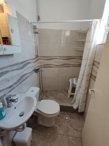 Koupelna v ubytování Magdalini + 35 fotografií