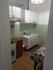 Kuchyň nebo kuchyňský kout v ubytování Casa vacanze Sulmona centro