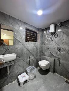 Koupelna v ubytování HOTEl RR LUXURY