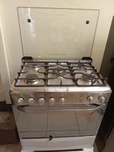 einen Herd mit Backofen in der Küche in der Unterkunft Casa Quinta Vergara in Viña del Mar