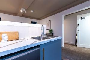 Køkken eller tekøkken på The Coach House, Gatwick