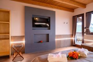 Μια τηλεόραση ή/και κέντρο ψυχαγωγίας στο Agriturismo Dai Dellerba