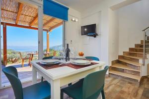 Μια τηλεόραση ή/και κέντρο ψυχαγωγίας στο Villa Montemar